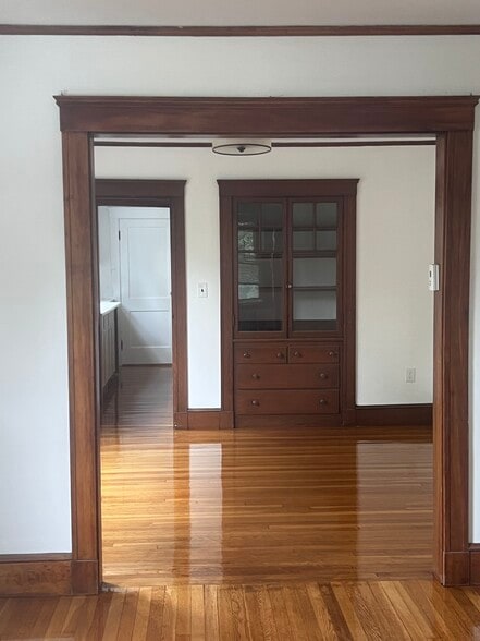 Dining room with hutch - 41 Monument St
