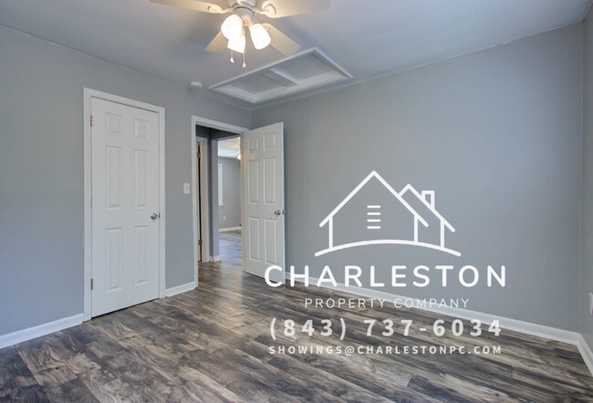 Building Photo - 1833 Orangeburg St