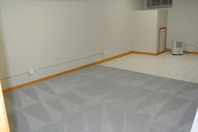 Building Photo - 118 Colonial Pkwy
