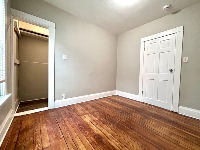 Building Photo - Three Bedroom Home in Muskegon