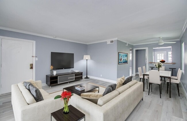 Building Photo - 5208 Arboles Dr