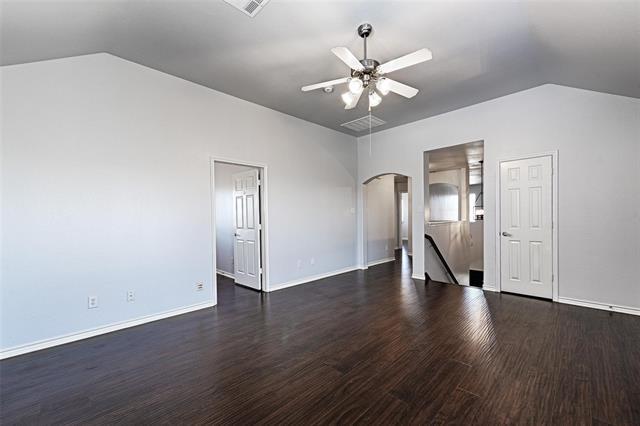 Building Photo - 1624 Summerfield Dr