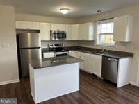 Building Photo - 189 Neptune Wy