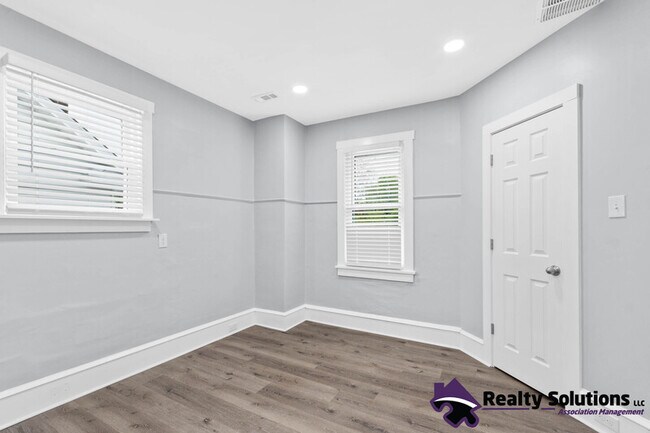 Building Photo - 419 S White Horse Pike