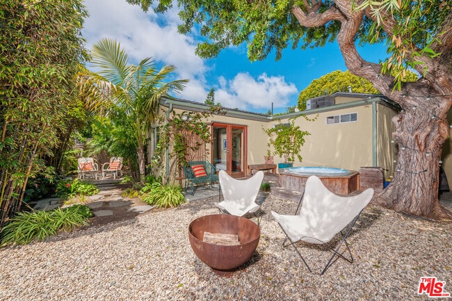 Building Photo - 3617 Maplewood Ave