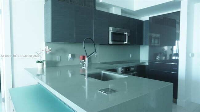 Building Photo - 1080 Brickell Ave