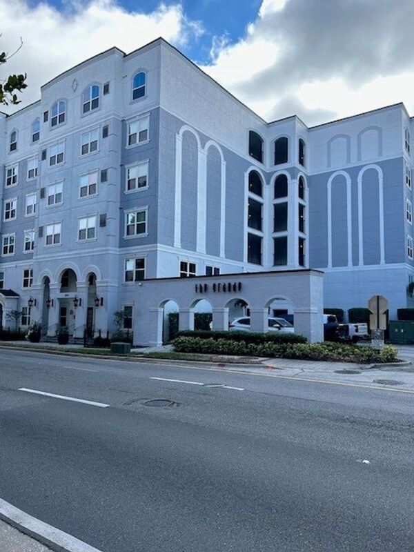 Building Photo - 304 E South St
