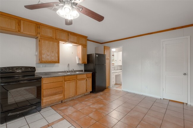 Building Photo - 1412 22nd St