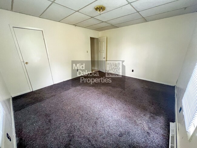 Building Photo - 408 S Duff St