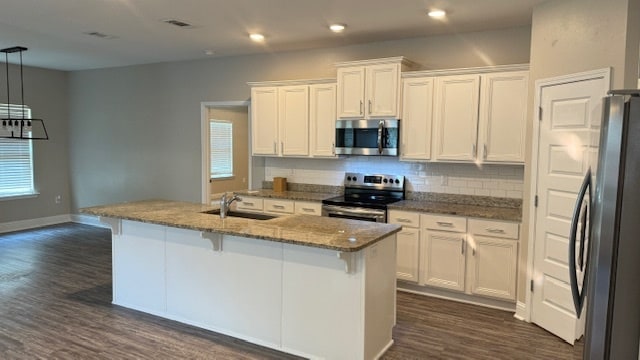 Building Photo - 6425 Chickory Way