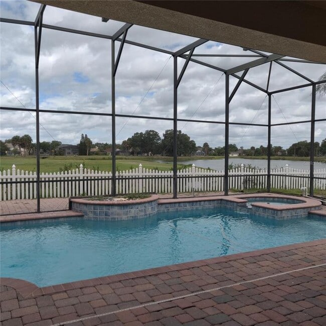 Building Photo - 2120 Bunker View Ct