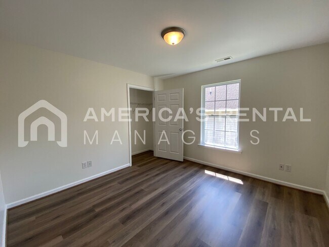 Building Photo - Home For Rent In McCalla, AL!! AVAILABLE NOW!!