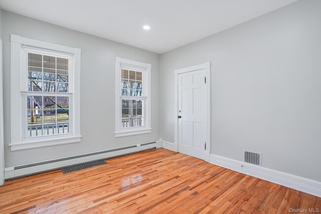 Building Photo - 27 Orchard Pl