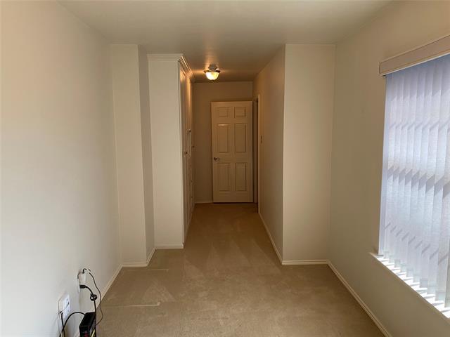 Building Photo - 207 Colonial Ln