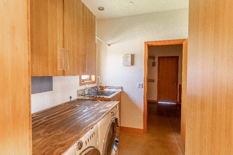 Building Photo - 9411 Vista Aleta