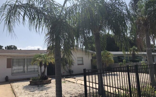 Primary Photo - 3680 Whiting Dr SE