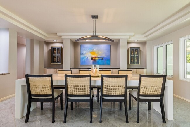 Building Photo - LUXURY RESORT 5/4.5/3+ HOME IN KAHALA, MUS...