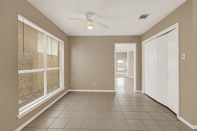 Building Photo - 3023 Jewel Ann St