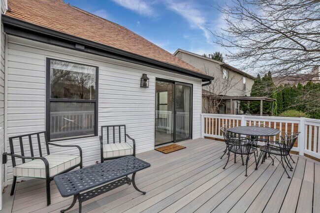 Building Photo - 2639 Berber St