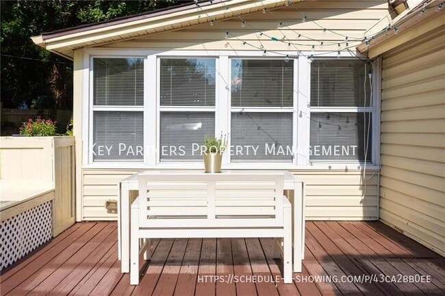 Building Photo - 1309 Linden Rd