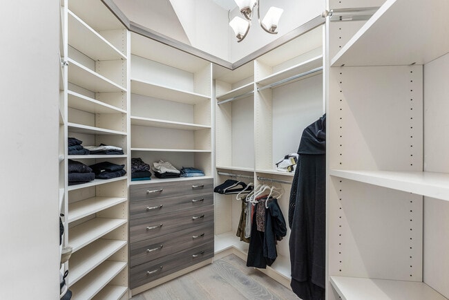 Building Photo - 6673 NW 24th Terrace