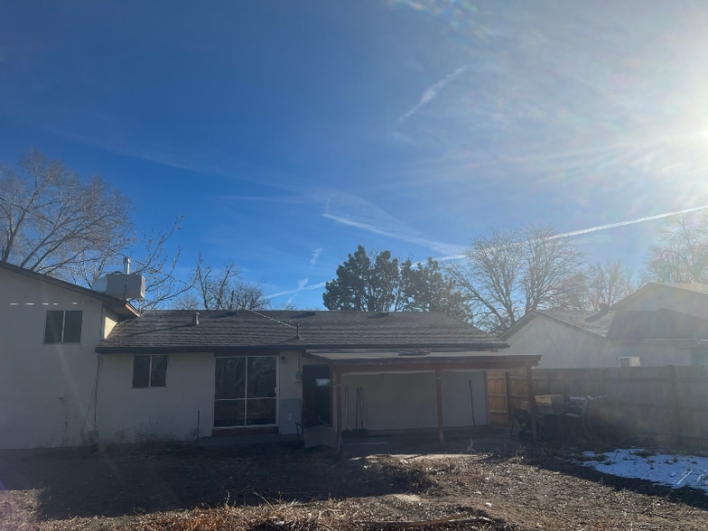 Building Photo - 2641 Lynwood Ln