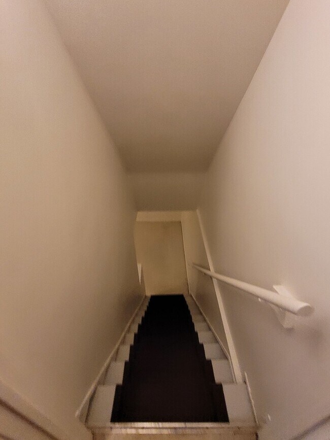 Building Photo - 4643 Church St