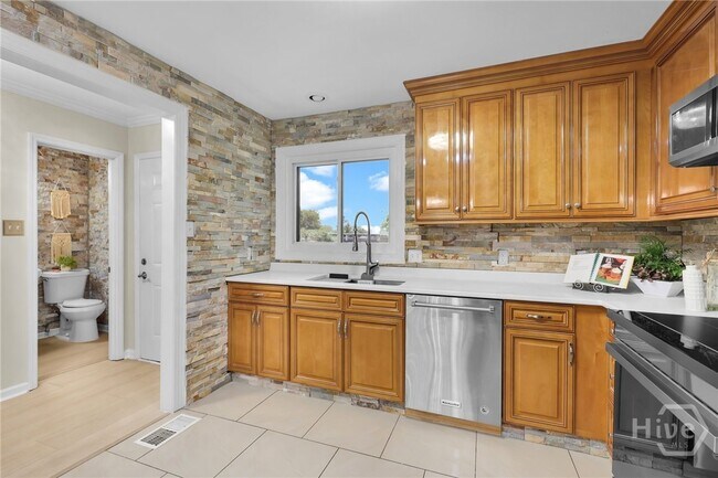 Building Photo - 12502 Apache Ave