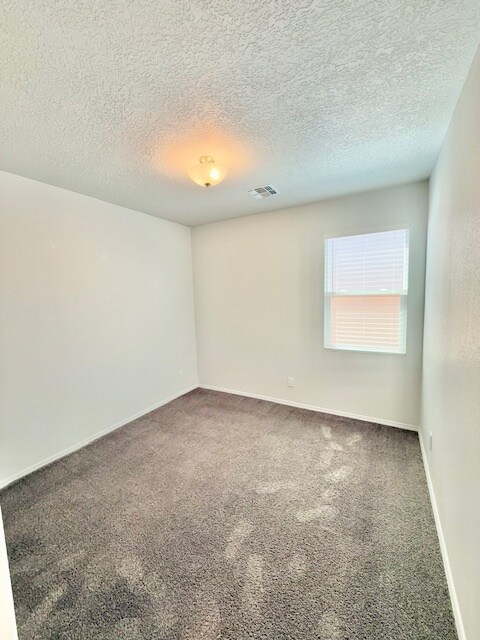 Building Photo - 6113 Strand Loop SE
