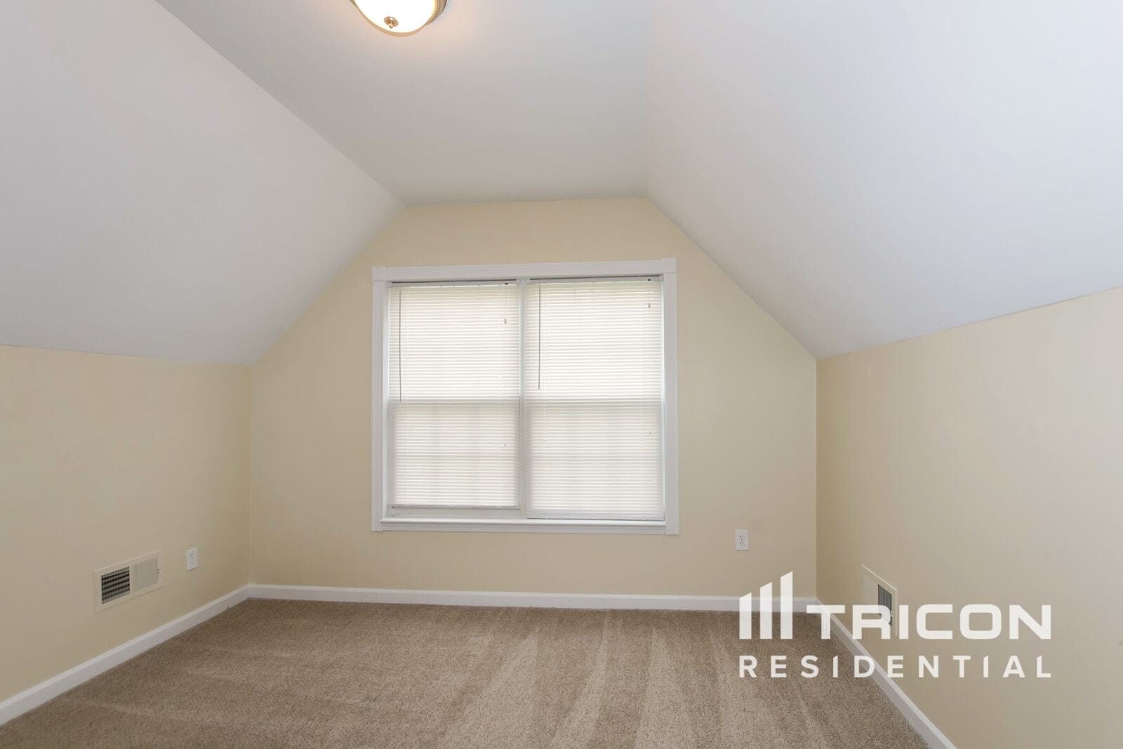 Building Photo - 4643 Fox Thorne Dr