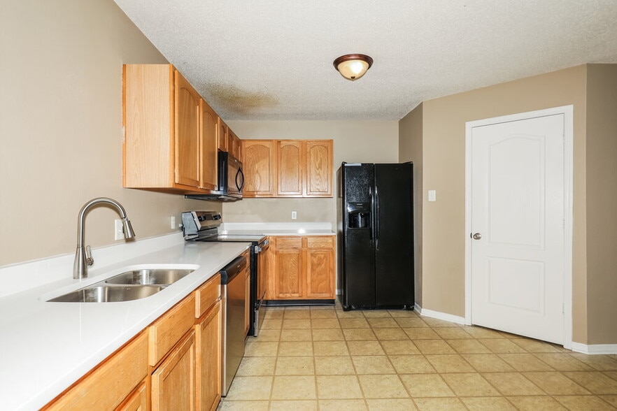 Building Photo - 13134 N Etna Green Dr