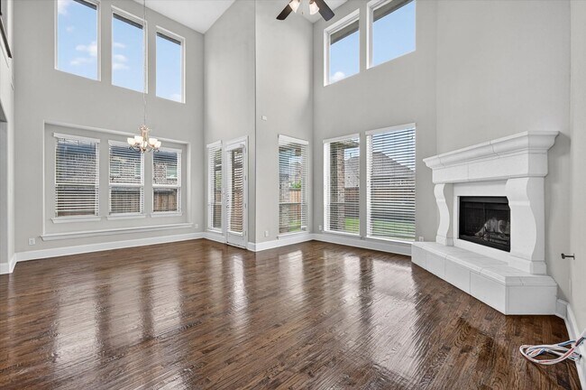 Building Photo - Gorgeous Custom Home in the Phillip Creek Ranch - Frisco ISD!