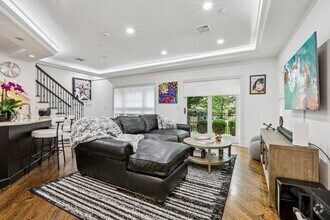 Building Photo - 9 Marquis Ct