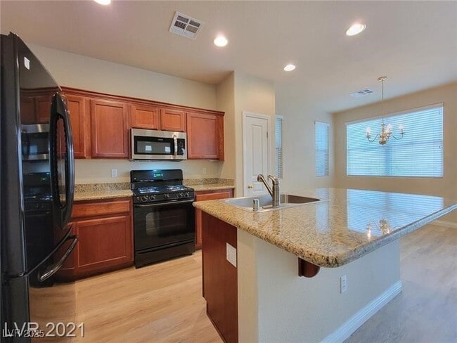 Building Photo - 9132 Spumante Ave