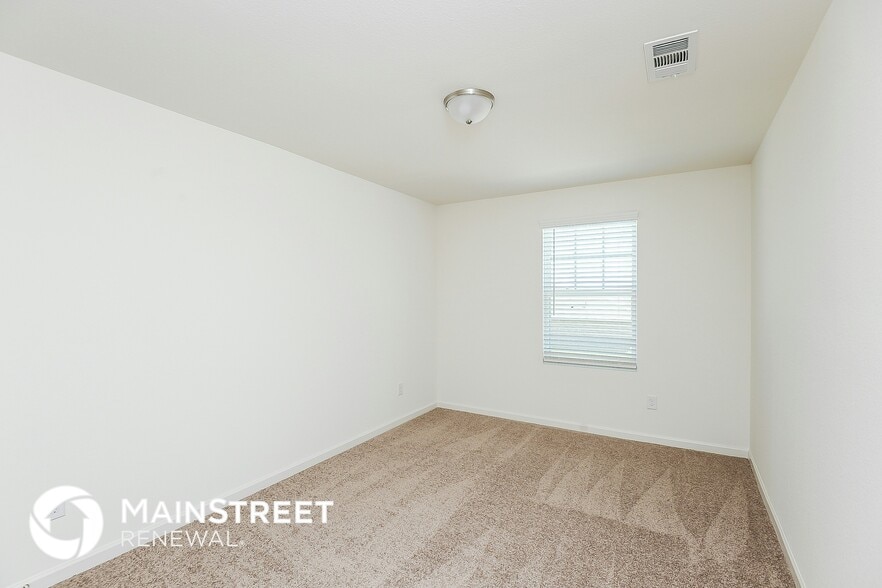 Building Photo - 525 Canoe Way