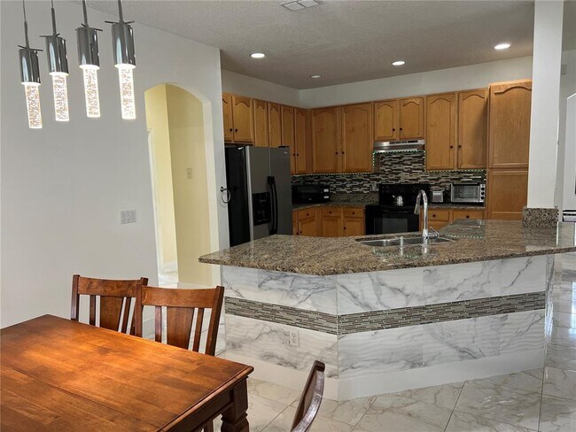 Building Photo - 871 Blairmont Ln