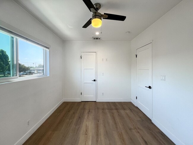 Building Photo - 13053 Venice Blvd