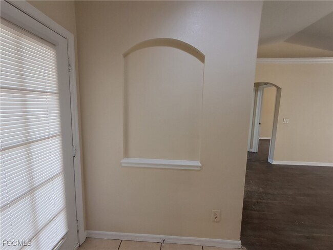 Building Photo - 135 Greenbriar Blvd