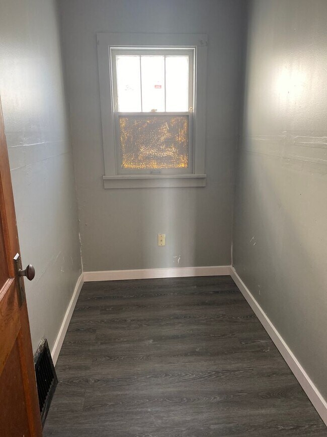 Building Photo - 285 Hammond Ave