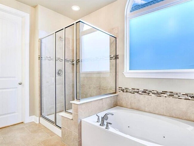 Building Photo - 5900 Lipan Apache Bend