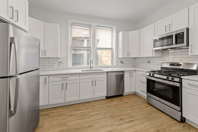 Building Photo - 1349 W Taylor St