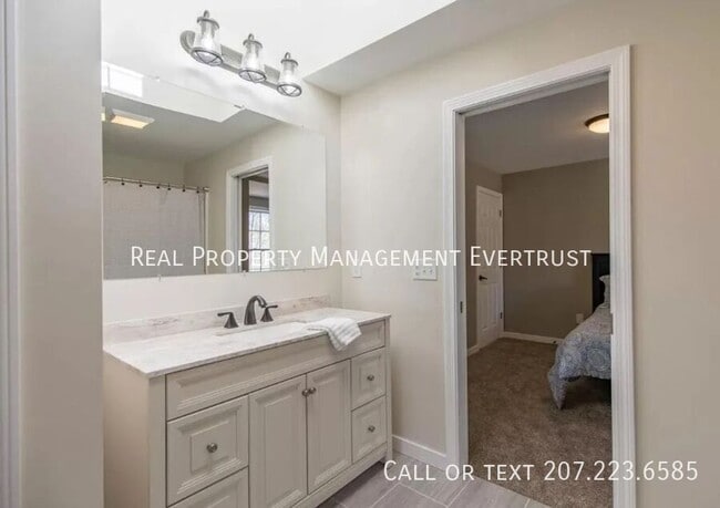 Building Photo - 20 Lone Bellow Ln