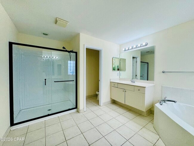 Building Photo - 409 Bainbridge St