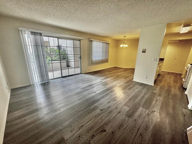 Interior Photo - Palm Terrace