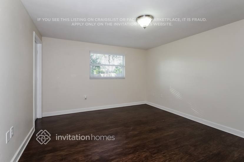 Building Photo - 2103 Hanby St