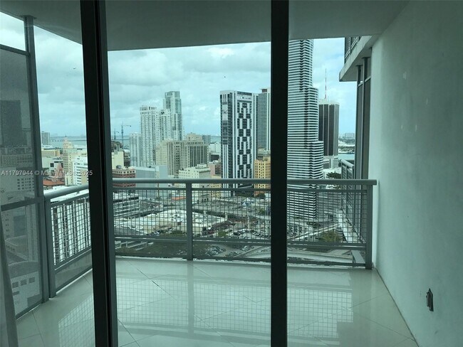 Building Photo - 350 S Miami Ave