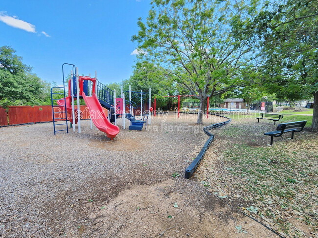 Building Photo - 11423 Sea Gull Ct