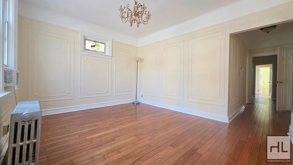 Building Photo - 28 STREET