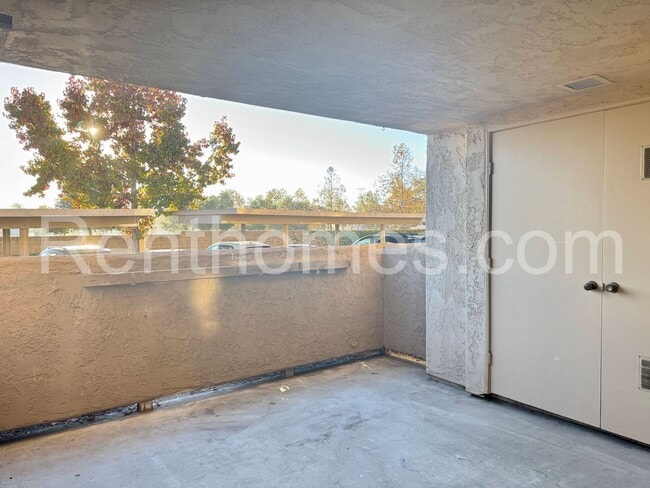Building Photo - Mira Mesa, 8488 New Salem St #69, 2 Master...