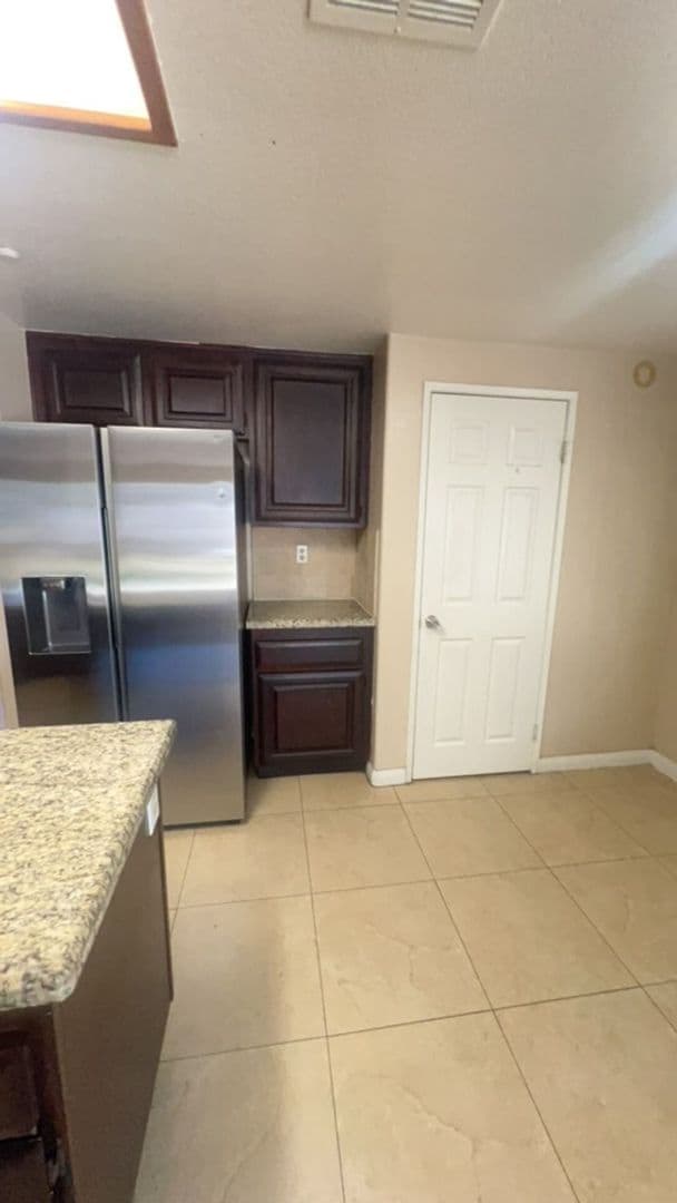 Building Photo - Stunning Moreno Valley Home!